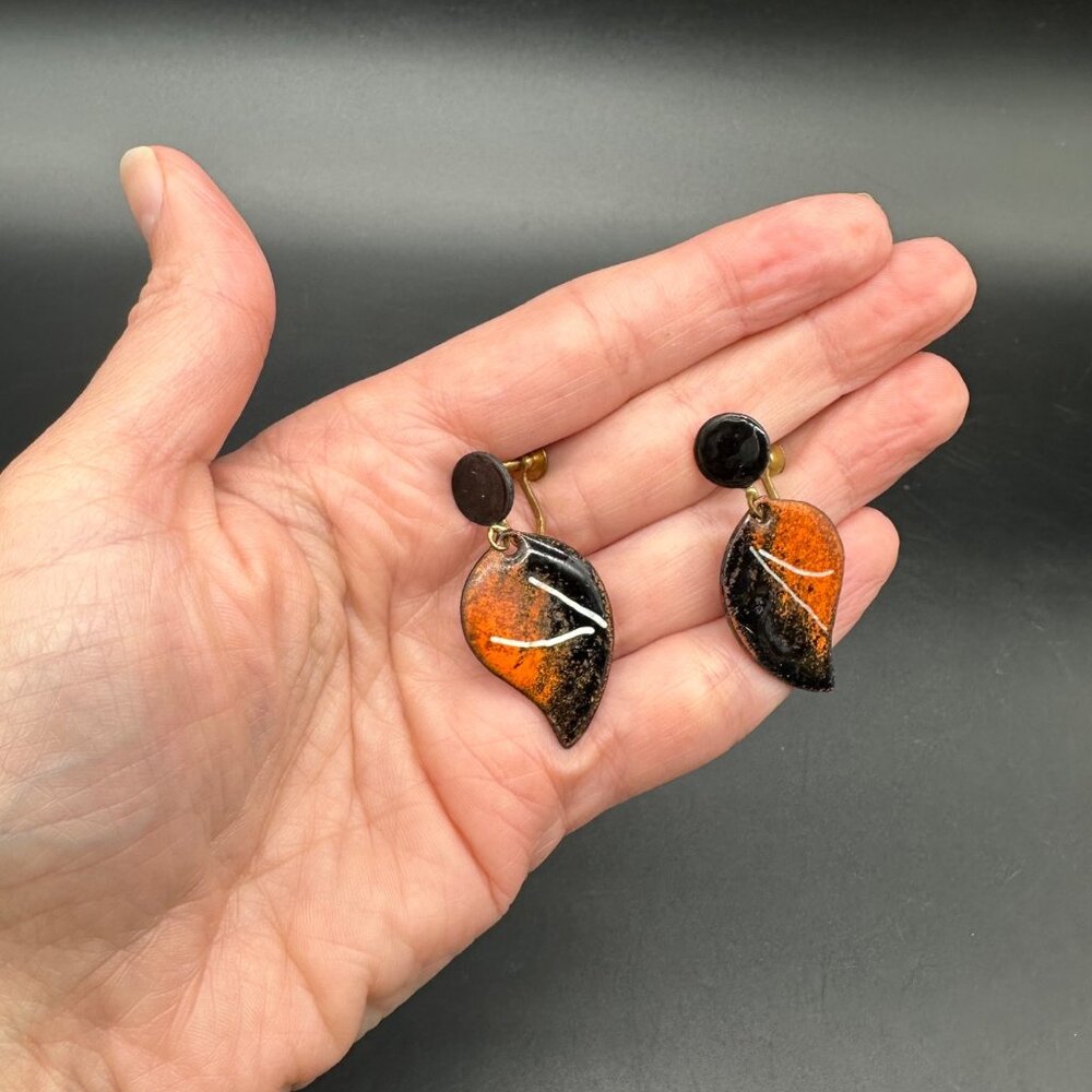 Vintage Enamel Earrings Autumn Leaf Screw Back Black Orange Dangle Halloween